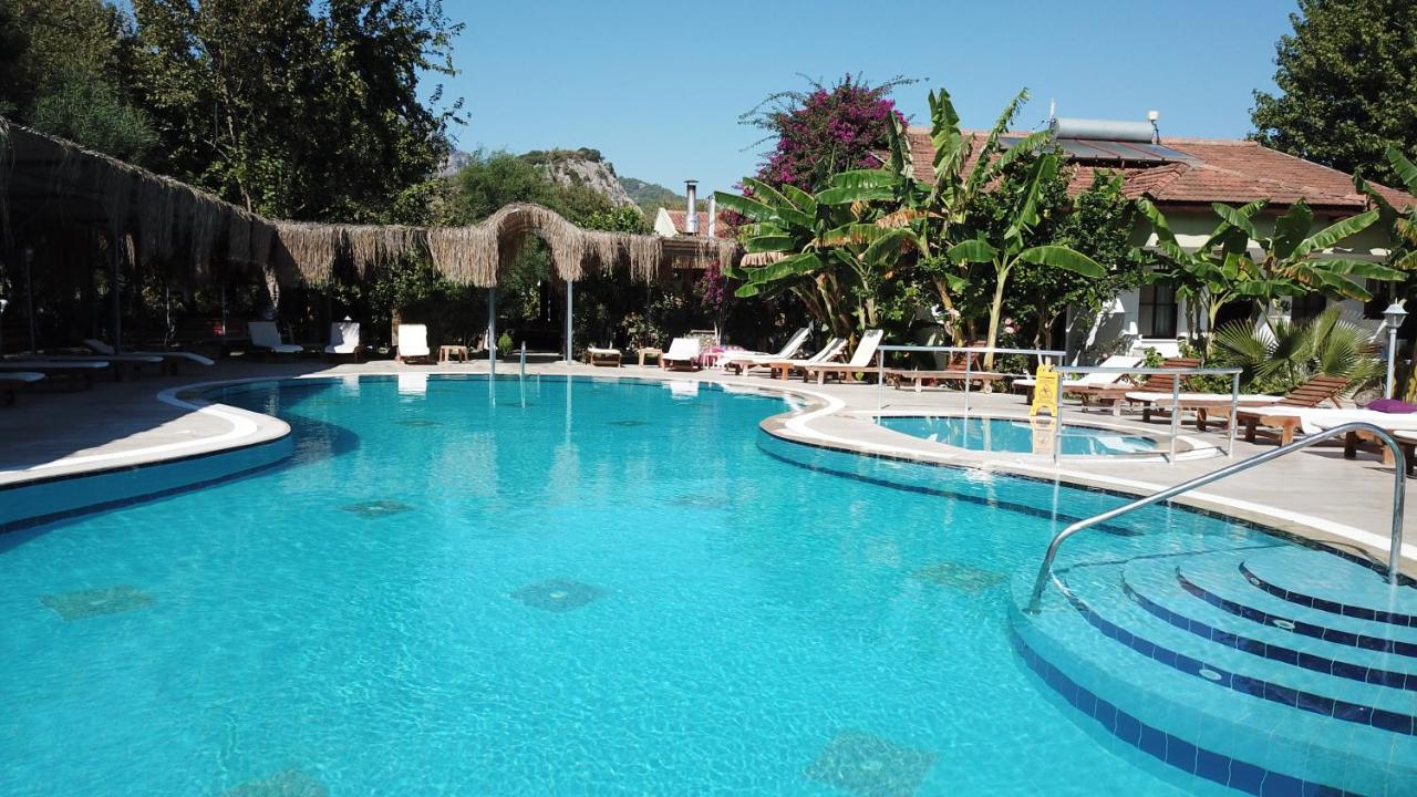 Hotel Riverside Дальян Экстерьер фото
