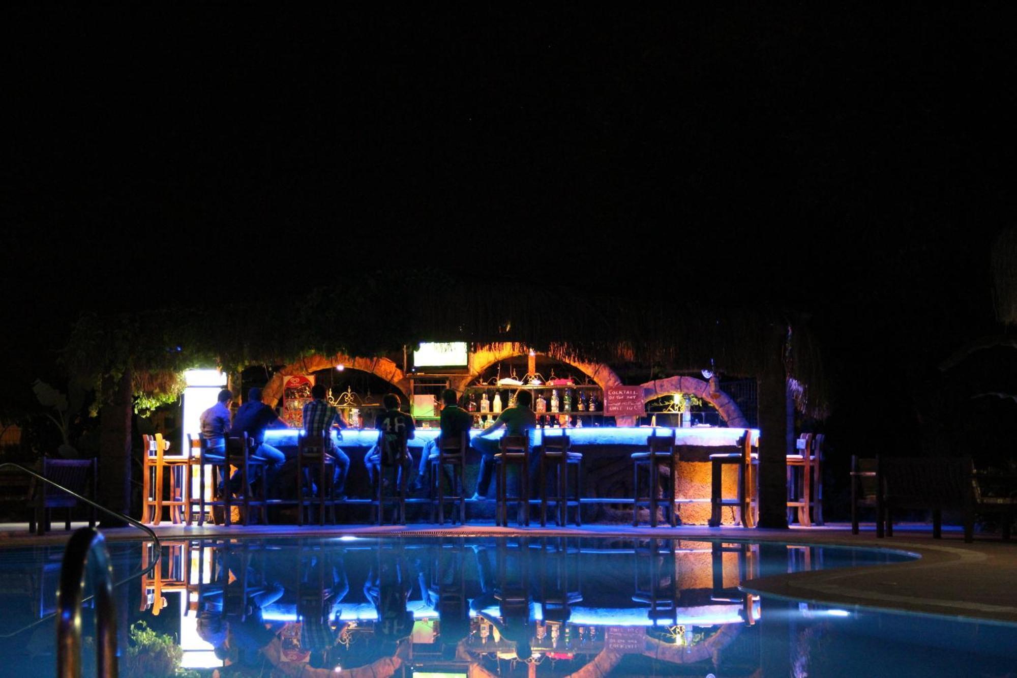 Hotel Riverside Дальян Экстерьер фото