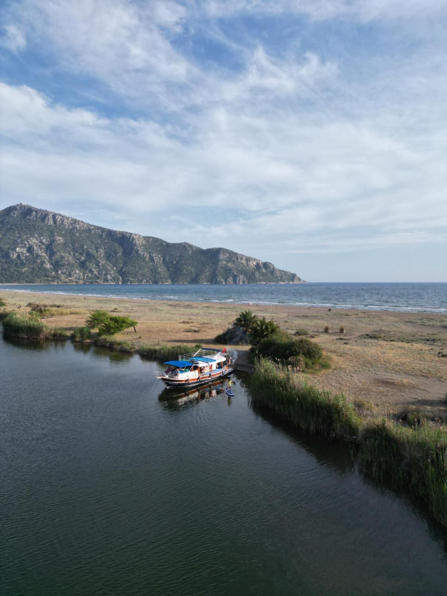 Hotel Riverside Дальян Экстерьер фото