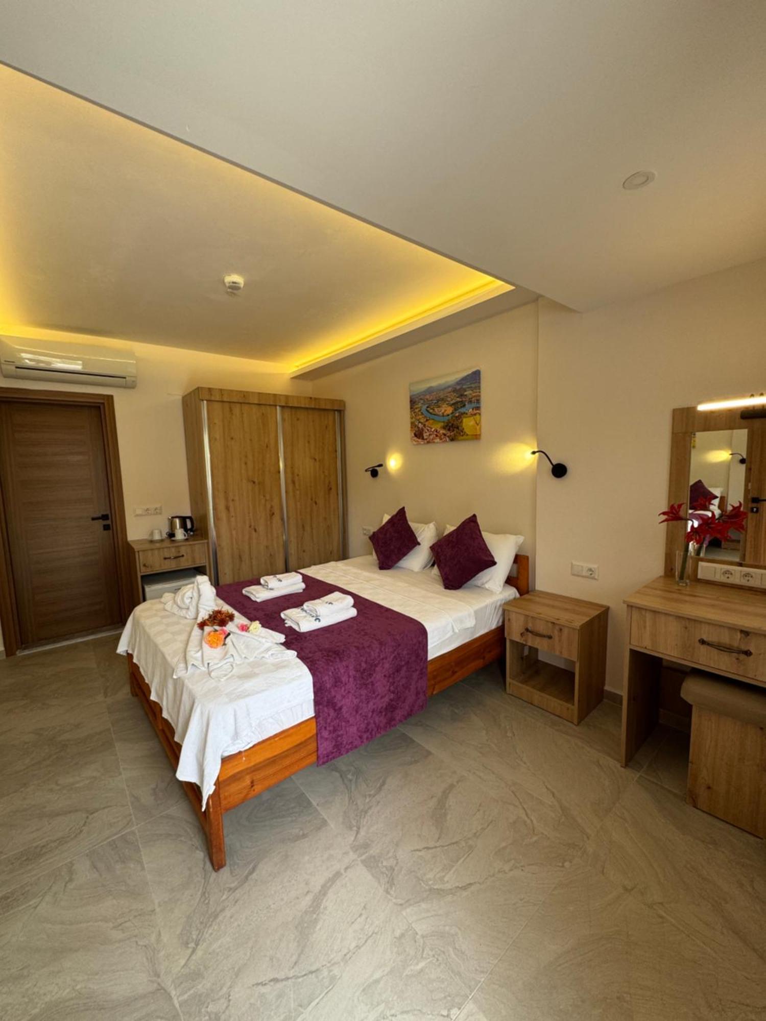 Hotel Riverside Дальян Экстерьер фото